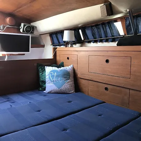 船屋 Dream Boat *